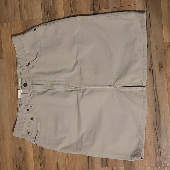 SKIRT - Picture 1 of 6